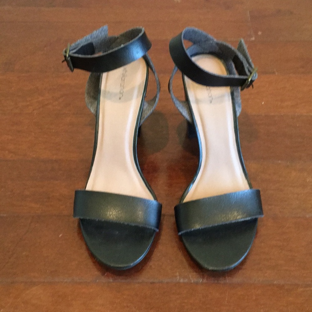 Xhilaration Black Sandals, Size 8